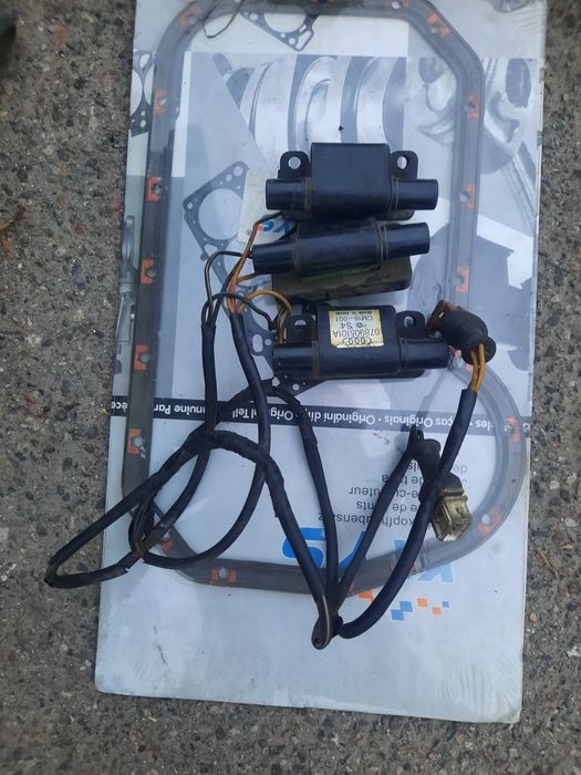 Ауди 100 2.8  запчасти