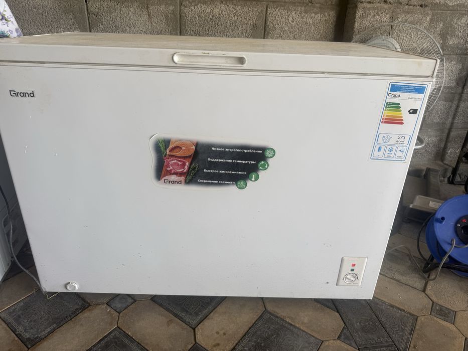Морозильник продам