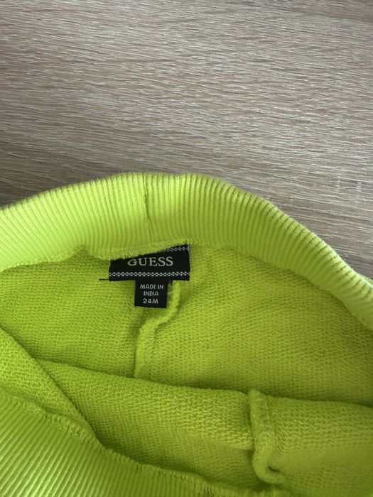 Къси панталони guess за момче, 2 г
