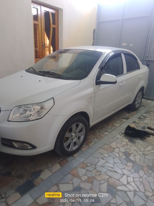 Toʻpichaday yurib turibti