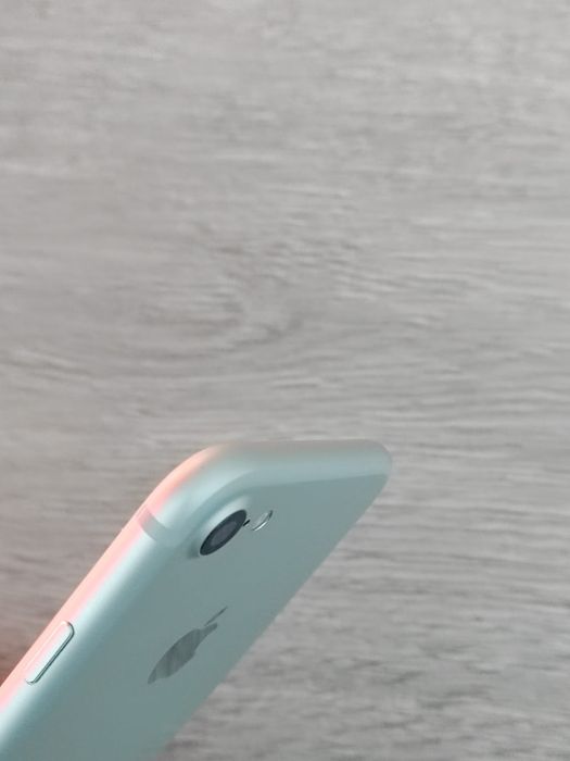 iPhone 7  Argintiu