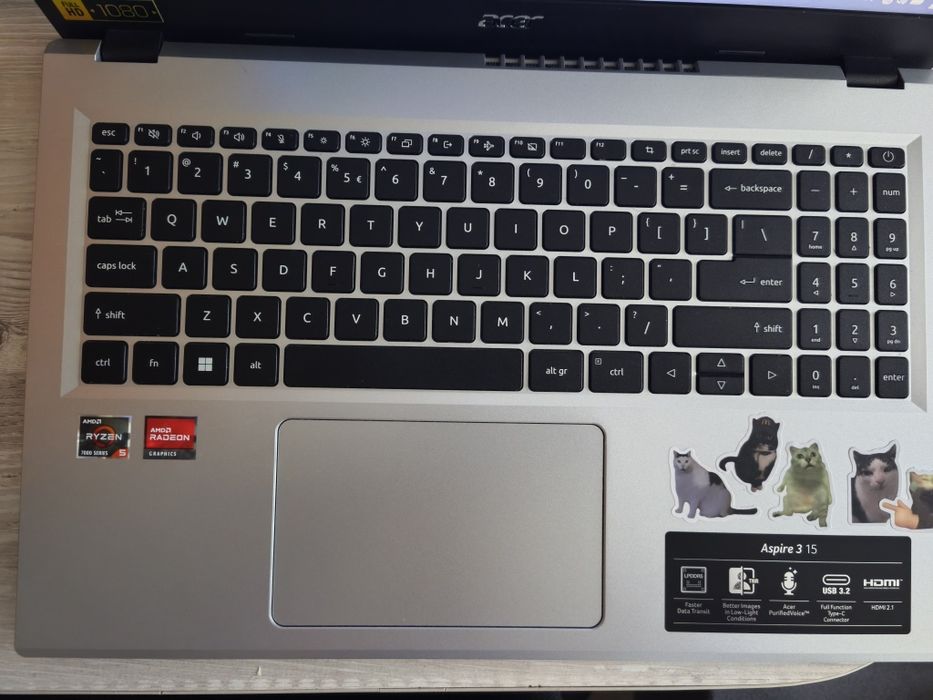 Laptop Acer Aspire 3 (15.6" Full HD) - AMD Ryzen 5 7520U, 16GB RAM, 512GB SSD, Windows 11 Pro