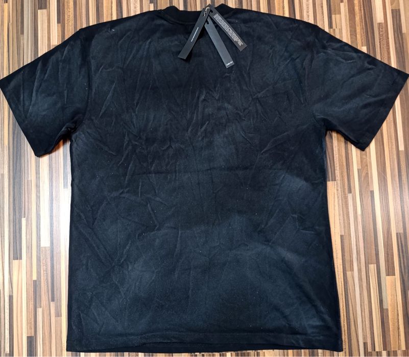 Vand tricou nou de barbati Amiri