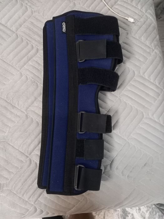 Продам тутор (бандаж) не дорого