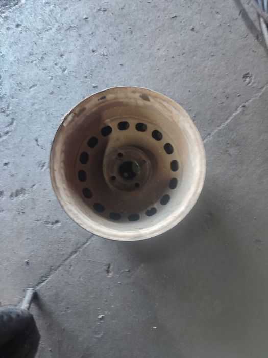 4 диска на Ауди б4 80 ауди оригинал