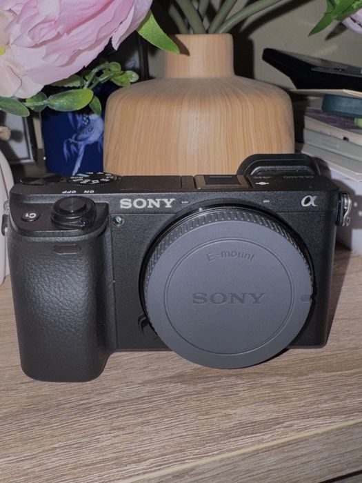 Aparat foto-Sony A6400