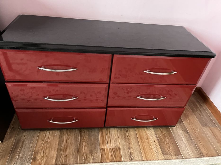 Срочно спальный гарнитур