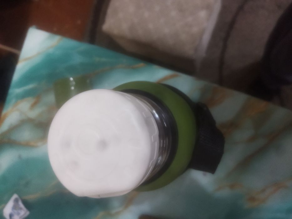 Продам новый термос 2,75 литров