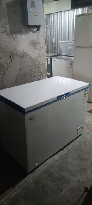 Продам морозильник 355л