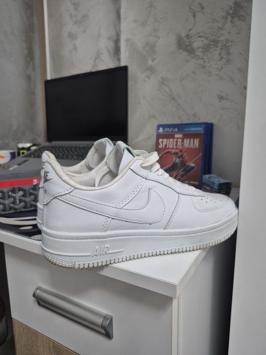 Обувки Nike airforce 1 НОВИ!