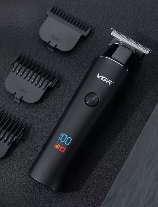 Професионална машинка за подстригване с 3 приставки