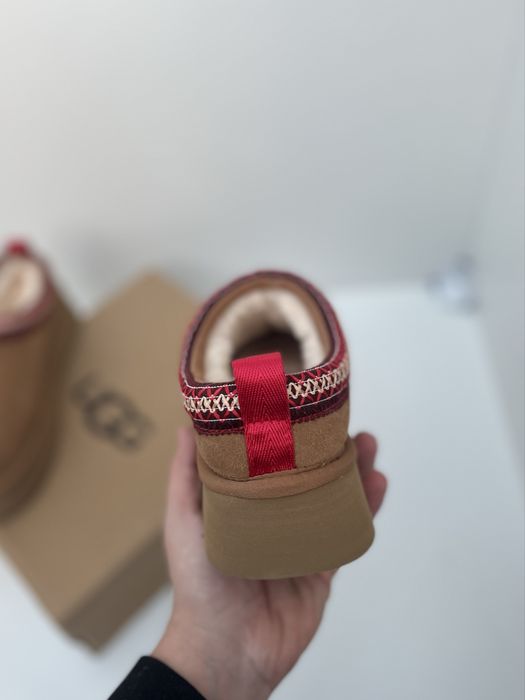 UGG Tazz Il noi marimea 37,38 maro/brown