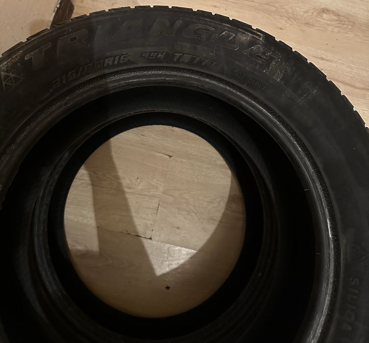 Продам зимние шины 215/60/16