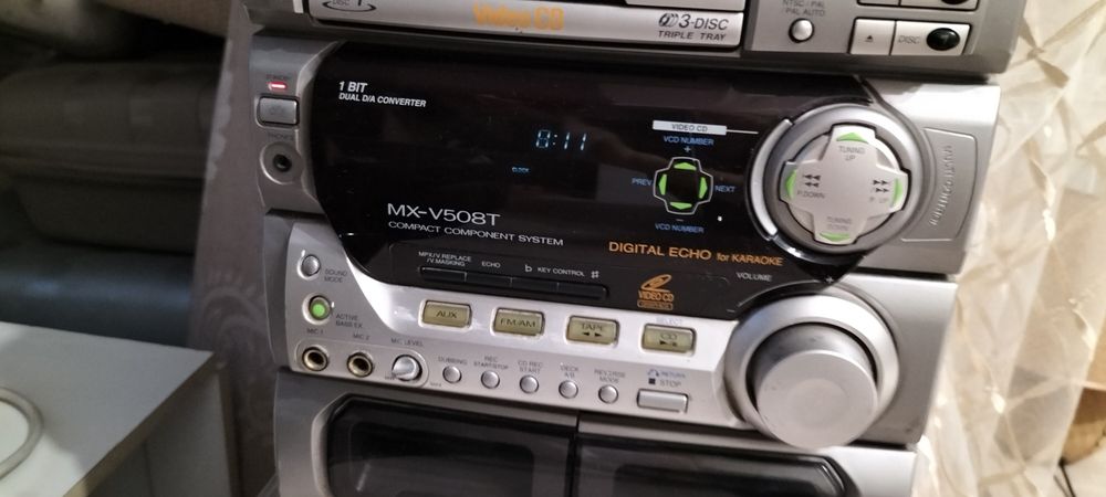 Продаю музыкальный цер" шарп"