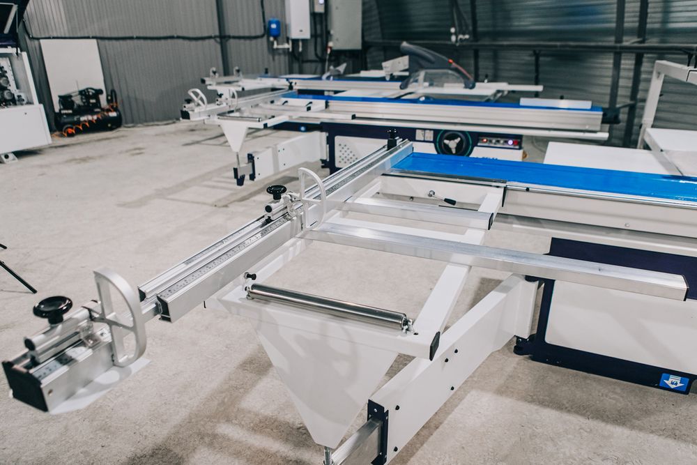 Форматно-раскроечный станок DM-3200PRO