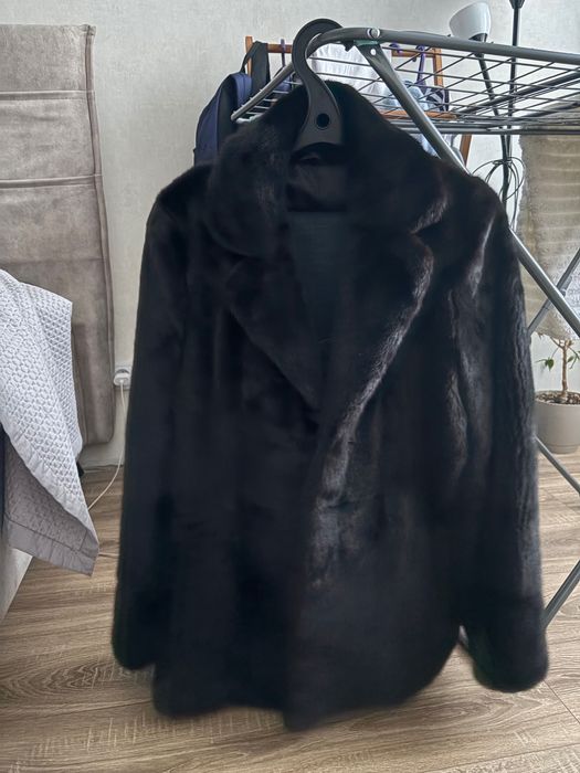 Шуба норковая продам