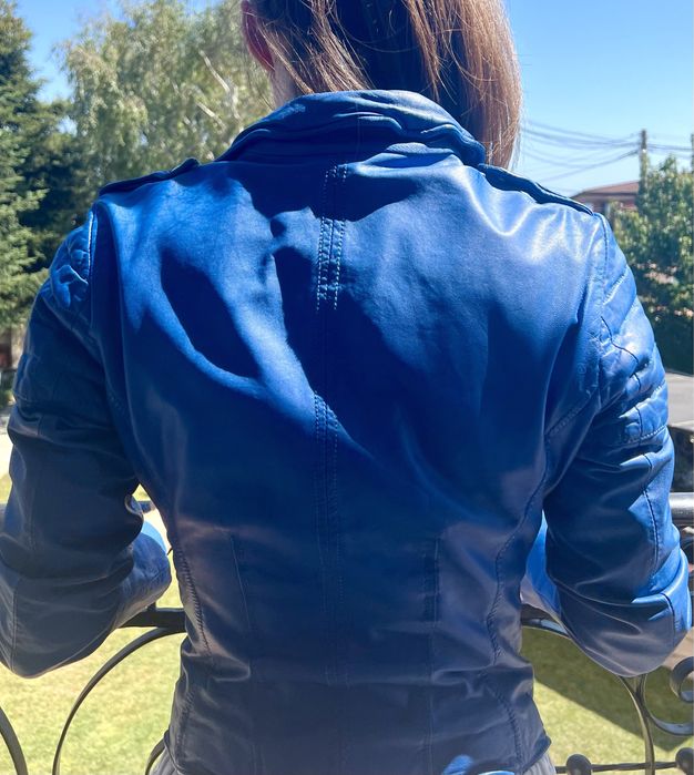 Дамско синьо кожено яке MUUBAA