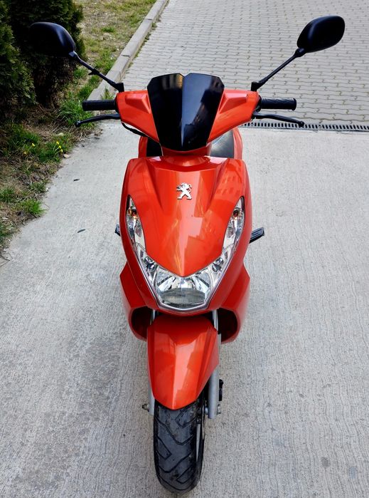 Vând Peugeot Kisbee 50 cmc Înmatriculat  Pornire la buton și la pedală