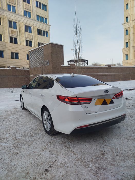 Kia K5 год 2016 объём 20 Пробег оригинал