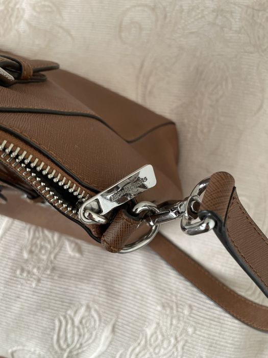 Кожаная сумка Michael Kors