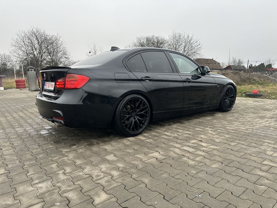 BMW 320d, Automat,M pachet,Euro 6, Navi mare, Piele, Head up, Xenon