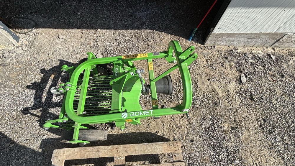 Едноредова вибрационна картофовадачка BOMET URSA  Z655,