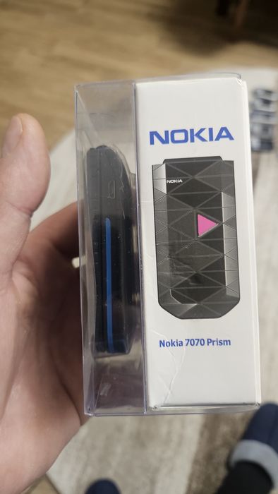Telefon Nokia 7070