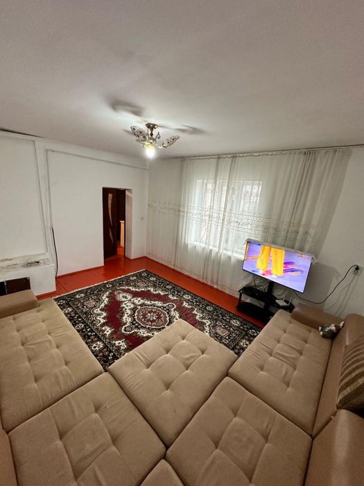 Продается диван угловой