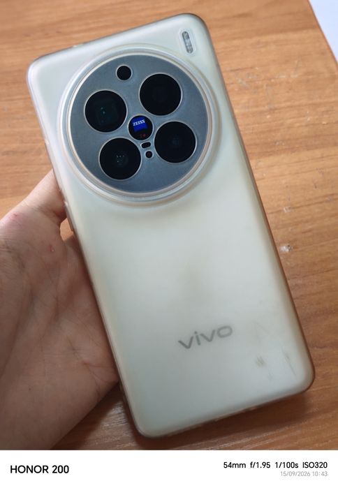 Обмен Vivo X200 Pro 12/256 китайка