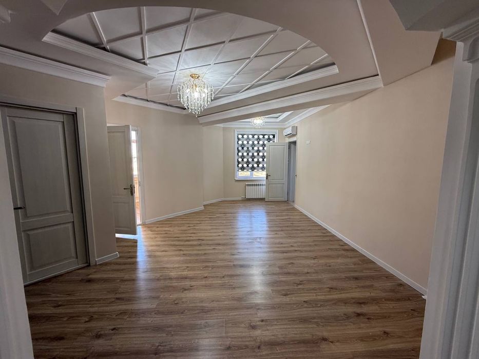 Срочна сотилади йашнабод тумани иззат кочасида 3/2/8 м3