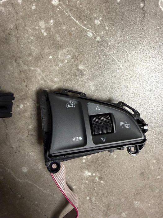 Оригинални бутони за мултиволан за Skoda/Шкода