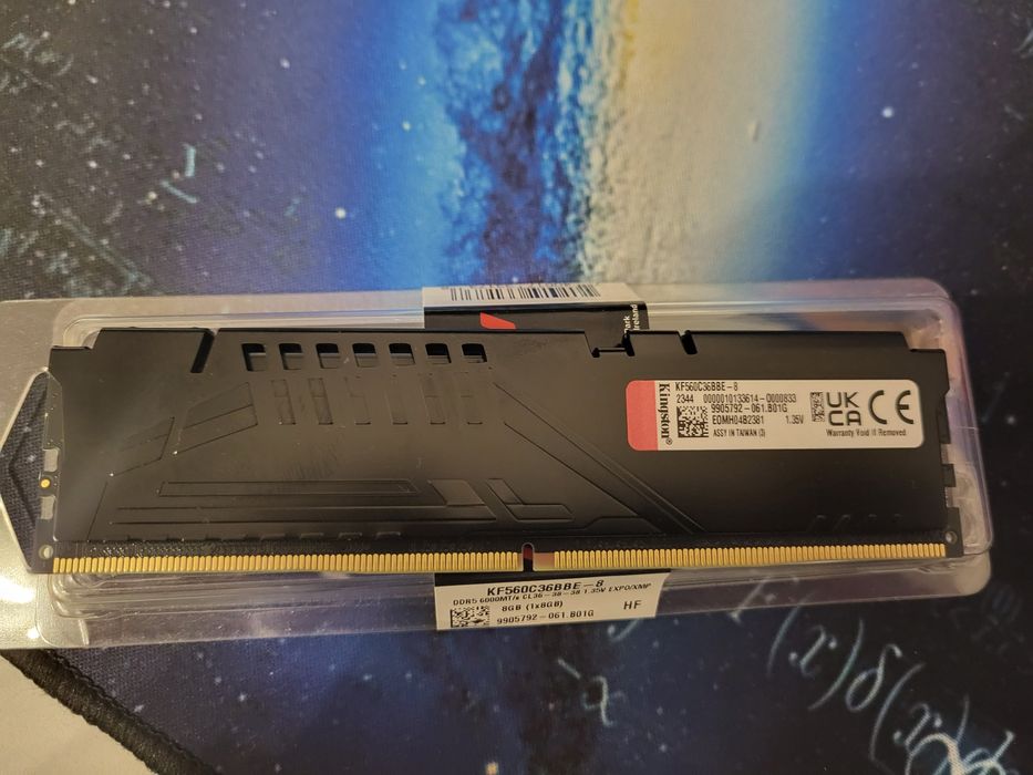 Vând 8gb DDR5 6000MT CL36 Kingston