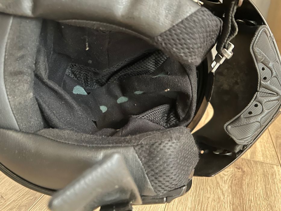 Модуларна каска Caverg