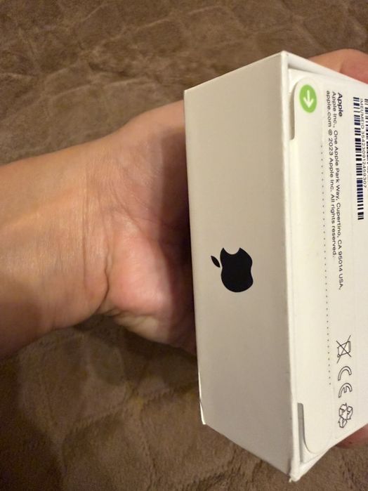 Iphone 15 pro тъмно син