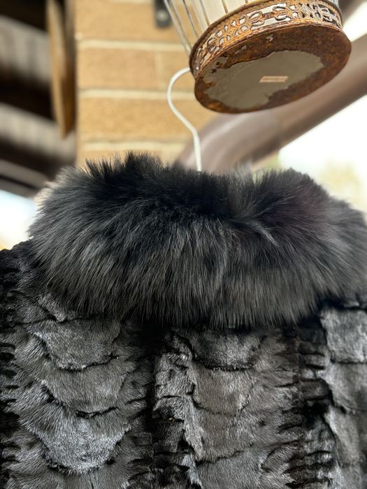 Vând blana vizon  pentru dama marime universala