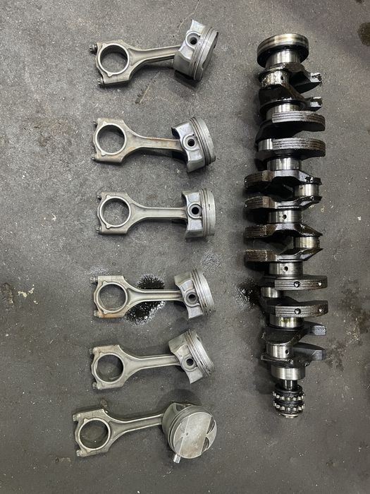 М 50 2,5 каленвал, шатун поршен