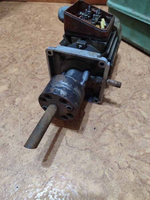 Электродвигатель