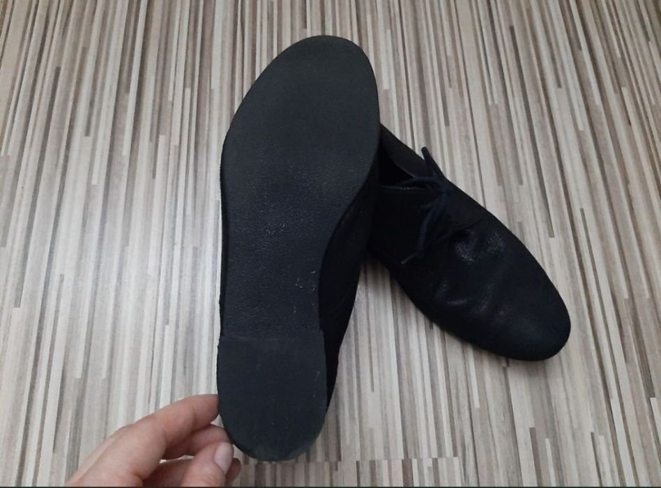 Pantofi piele Andre mărime 37.