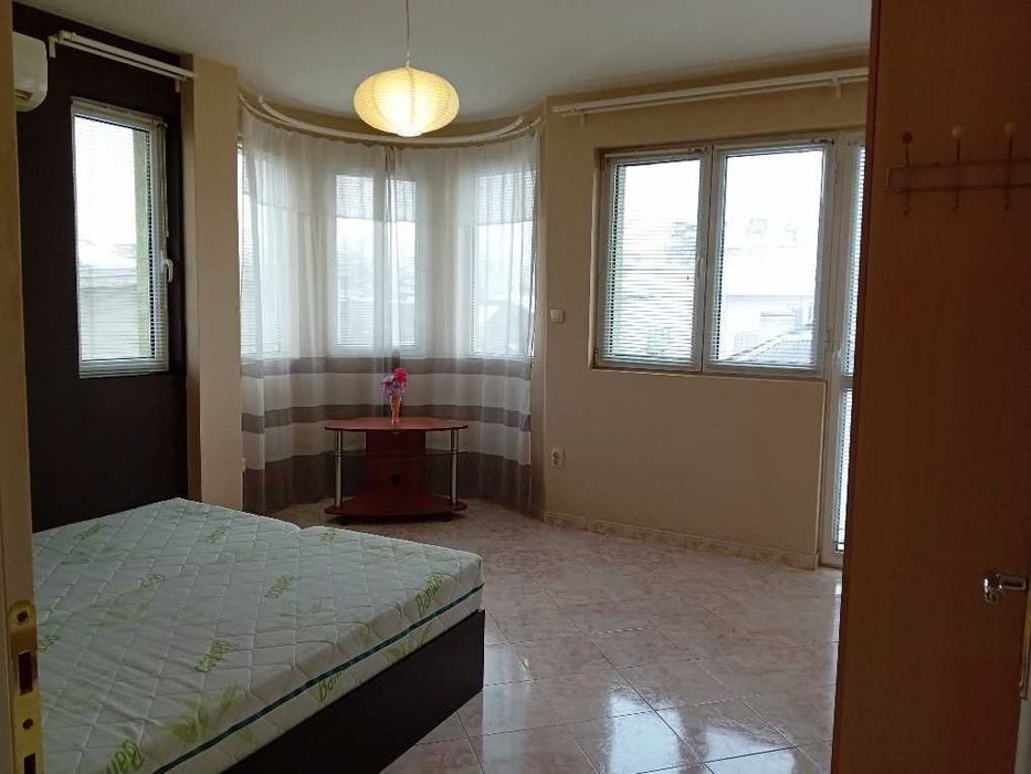 Дава се под наем Двустаен апартамент в София, Модерно предградие - 70 кв.м за 612 € - Снимка #18