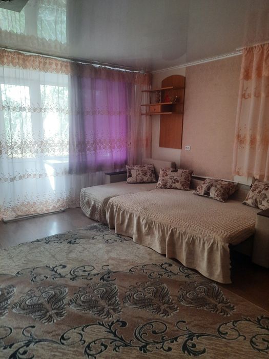 Задаётся 1 ком квартира по месечьно