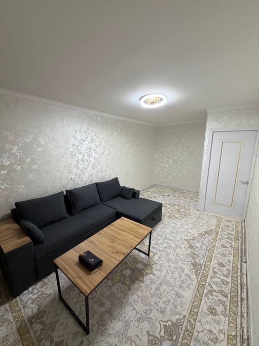 Срочно Продаеться 1-комнатная квартира городе Чирчике 3-микрорайоне