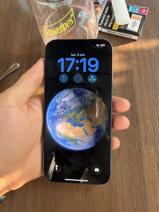 Vand iphone 17 pro max 256gb