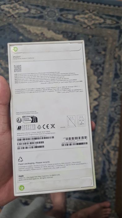 Iphone 17 black 258 gb