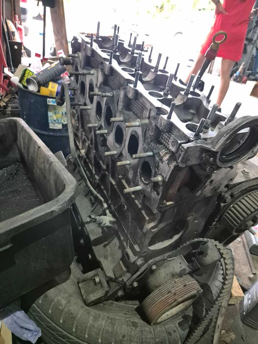 двигател 2.8ХДИ HDI