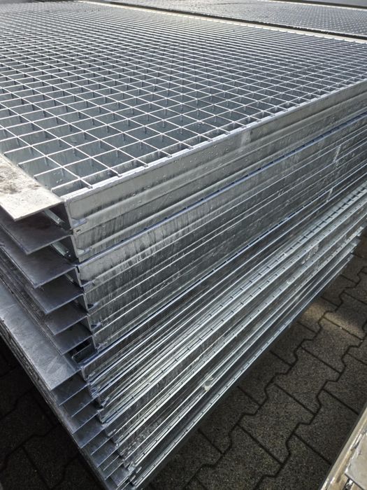 Gratare zincate galvanizate
