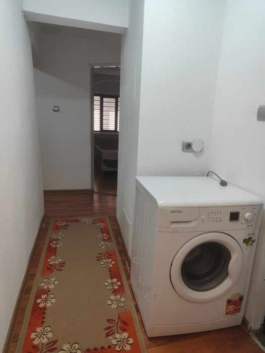 Apartament 2 camere decomand de închiriat