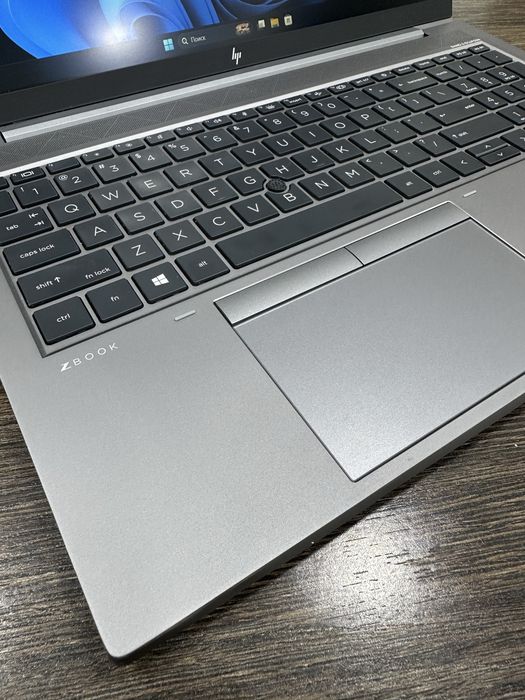мощный 8-ядерный i7 ноутбук Hp Zbook FireFly 15 G7, для графики и iT