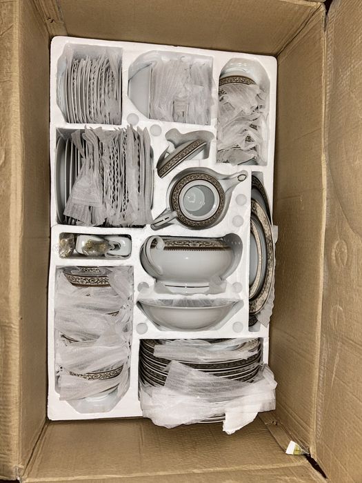 Продам набор новой посуды 122 предмета