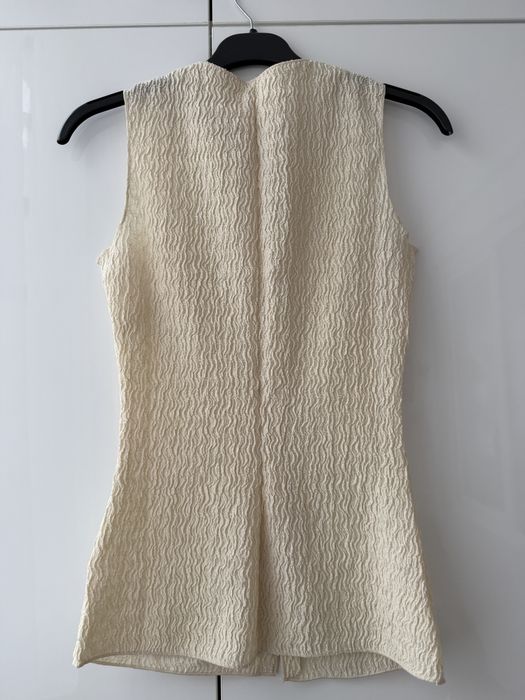 Top vesta H&M cu nasturi