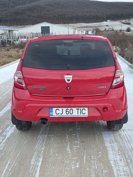 Dacia Sandero 1.5 dci an 2009 înmatriculat acte la zi proprietar
